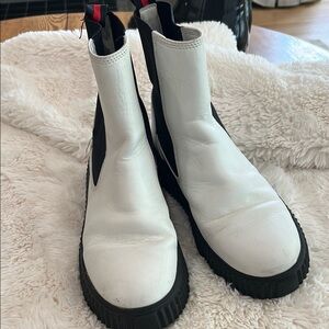 Stylish White and Black Leather Women's Boots